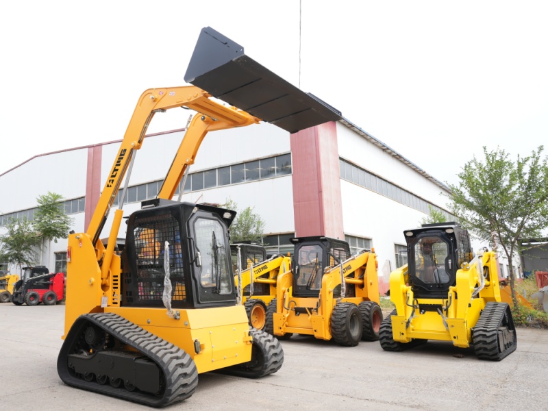 Cargadoras compactas: su tamaño pequeño permite operaciones eficientes en múltiples escenarios