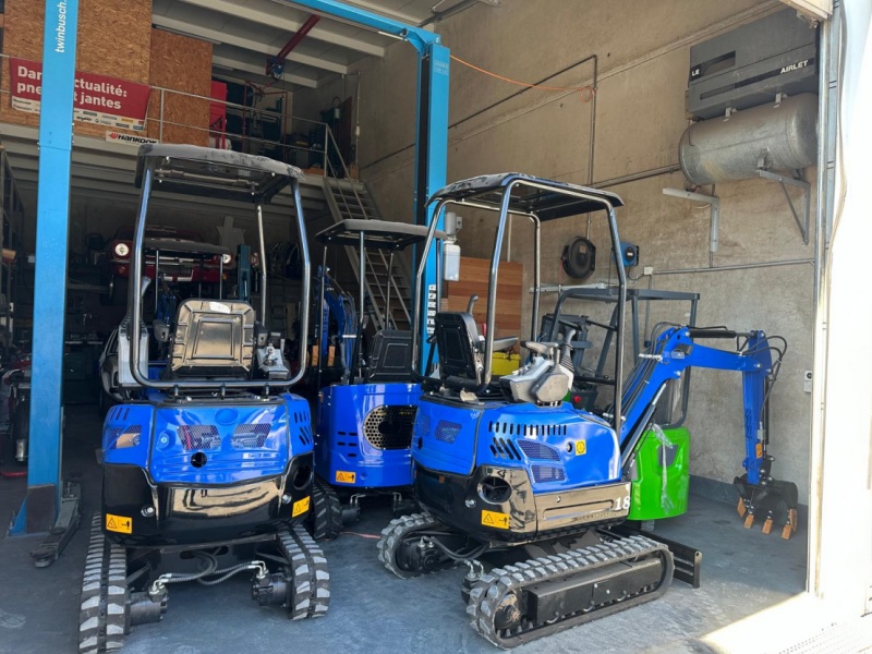 Francia - Miniexcavadora eléctrica LTB10 LTB18